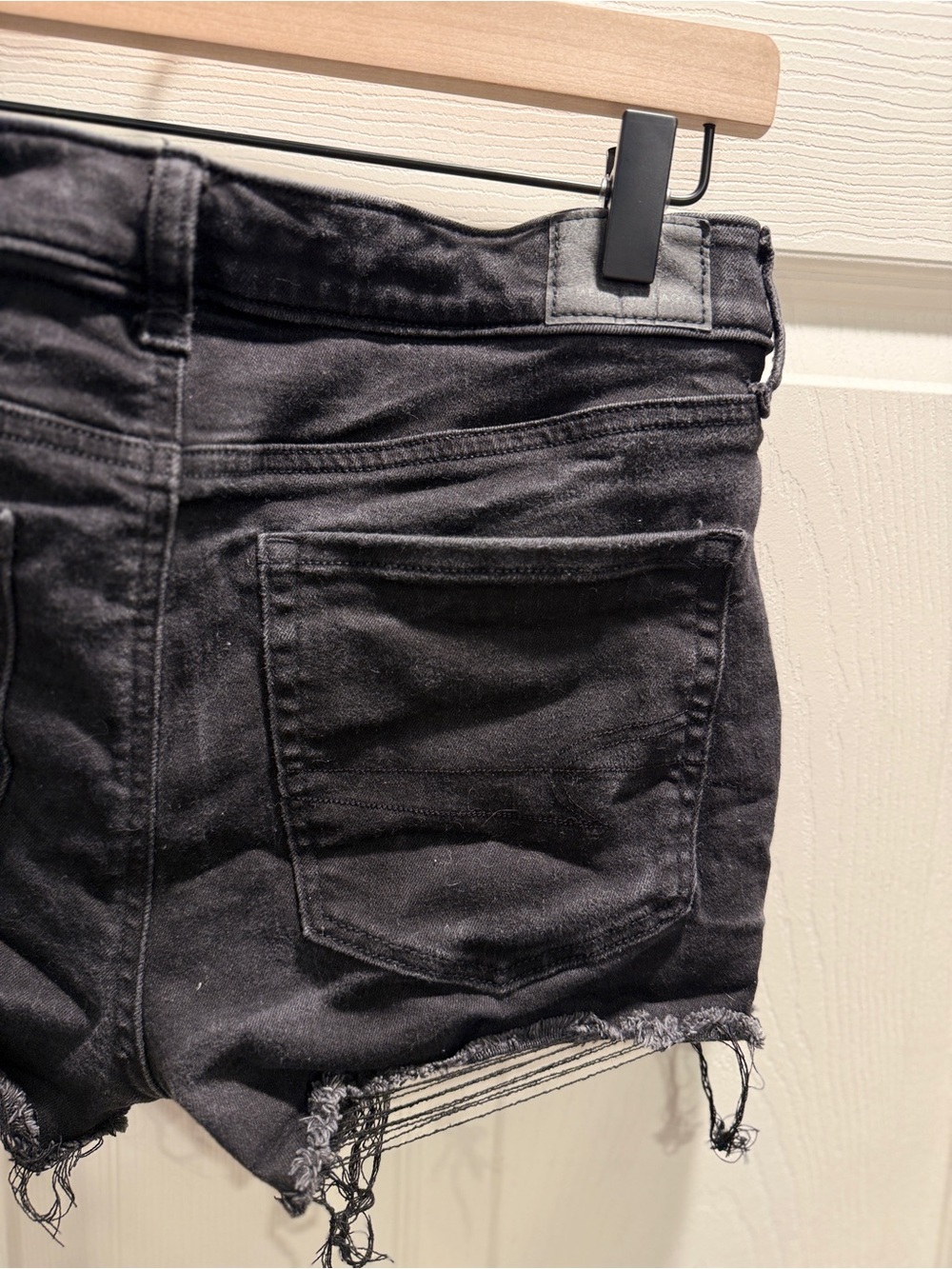 American Eagle High Rise Shortie – Size 6 – Black Raw Hem Distressed Shorts - Picture 7 of 10